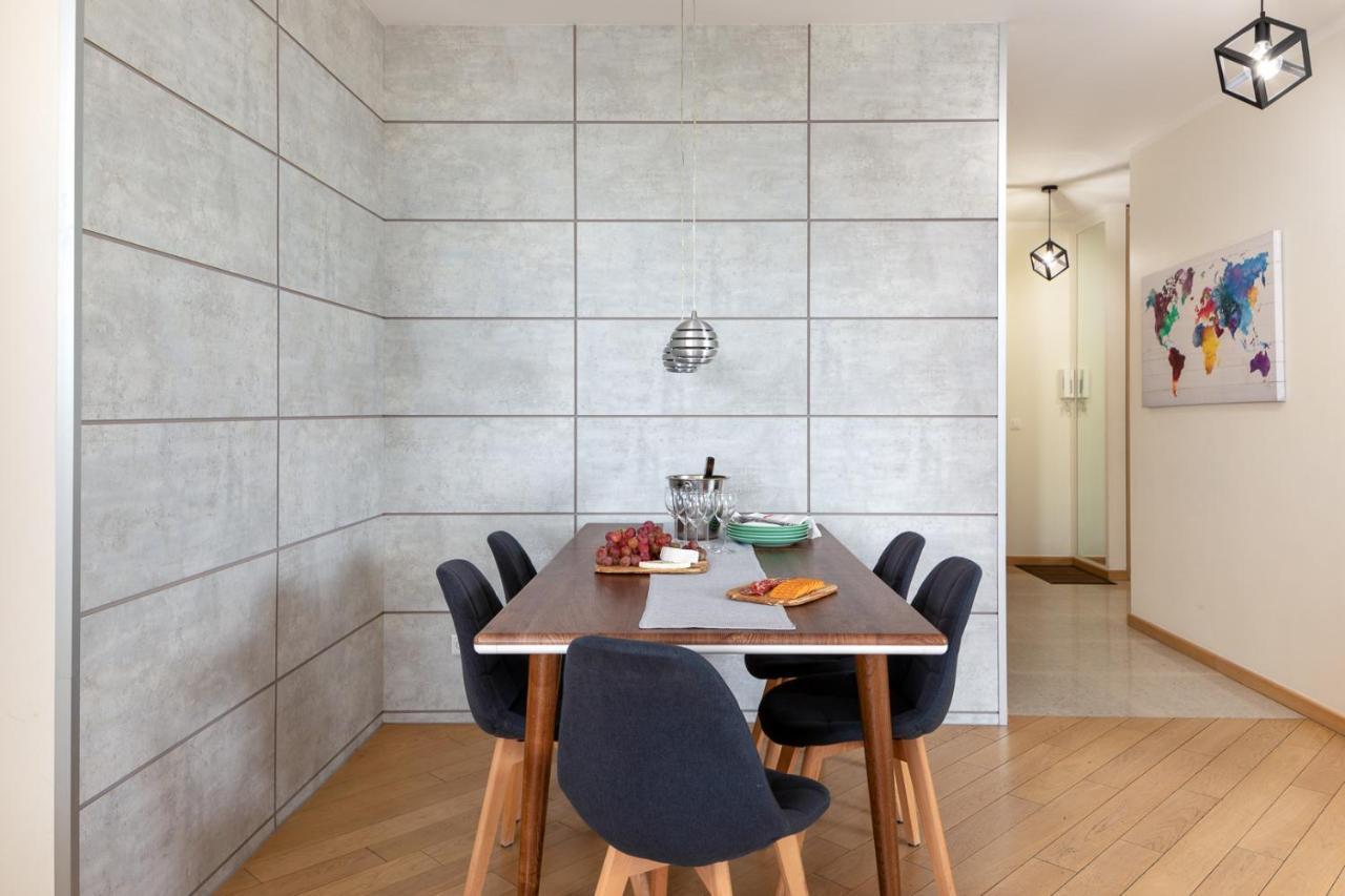 Apartment Slominskiego 5 II With Balcony By Noclegi Renters Warschau Buitenkant foto