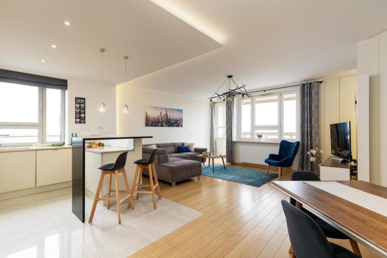 Apartment Slominskiego 5 II With Balcony By Noclegi Renters Warschau Buitenkant foto