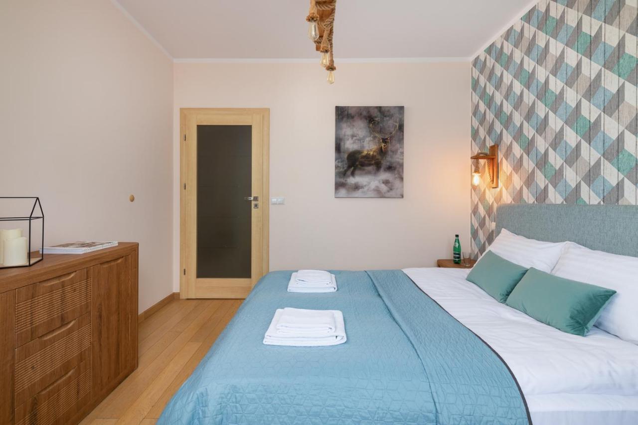 Apartment Slominskiego 5 II With Balcony By Noclegi Renters Warschau Buitenkant foto
